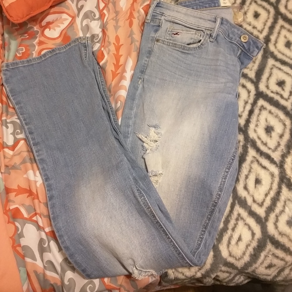Light washed destressed jeans